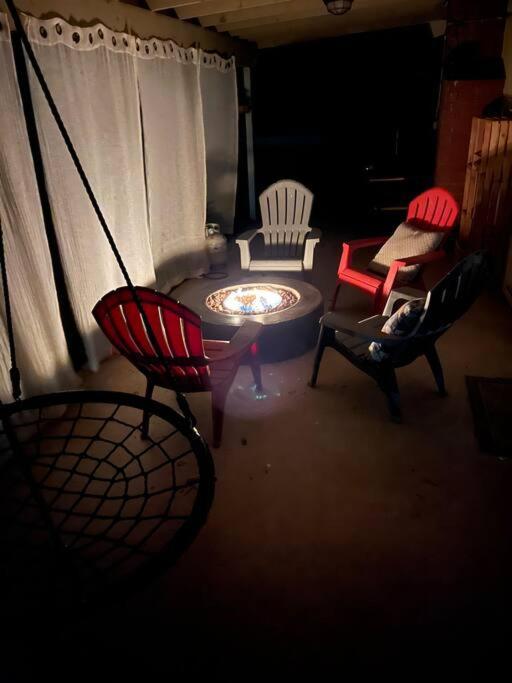 Peaceful & Cozy 3 Bedroom Ranch-Home W/Fireplace 赫米特 外观 照片